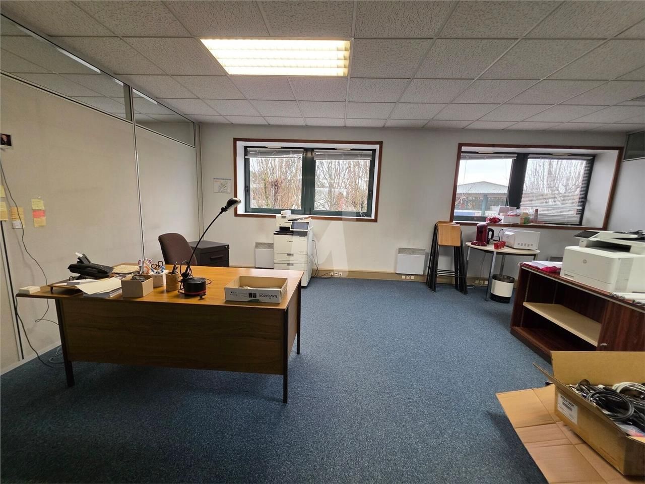 En façade de la Nationale 7, nous vous proposons 