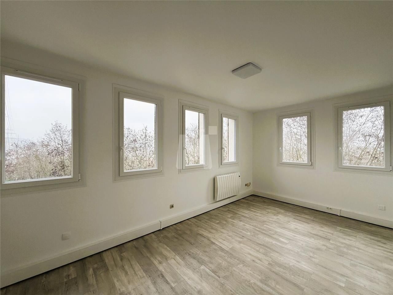 *** EXCLUSIVITÉ MCARRÉ CONSEIL*** A  proximité de