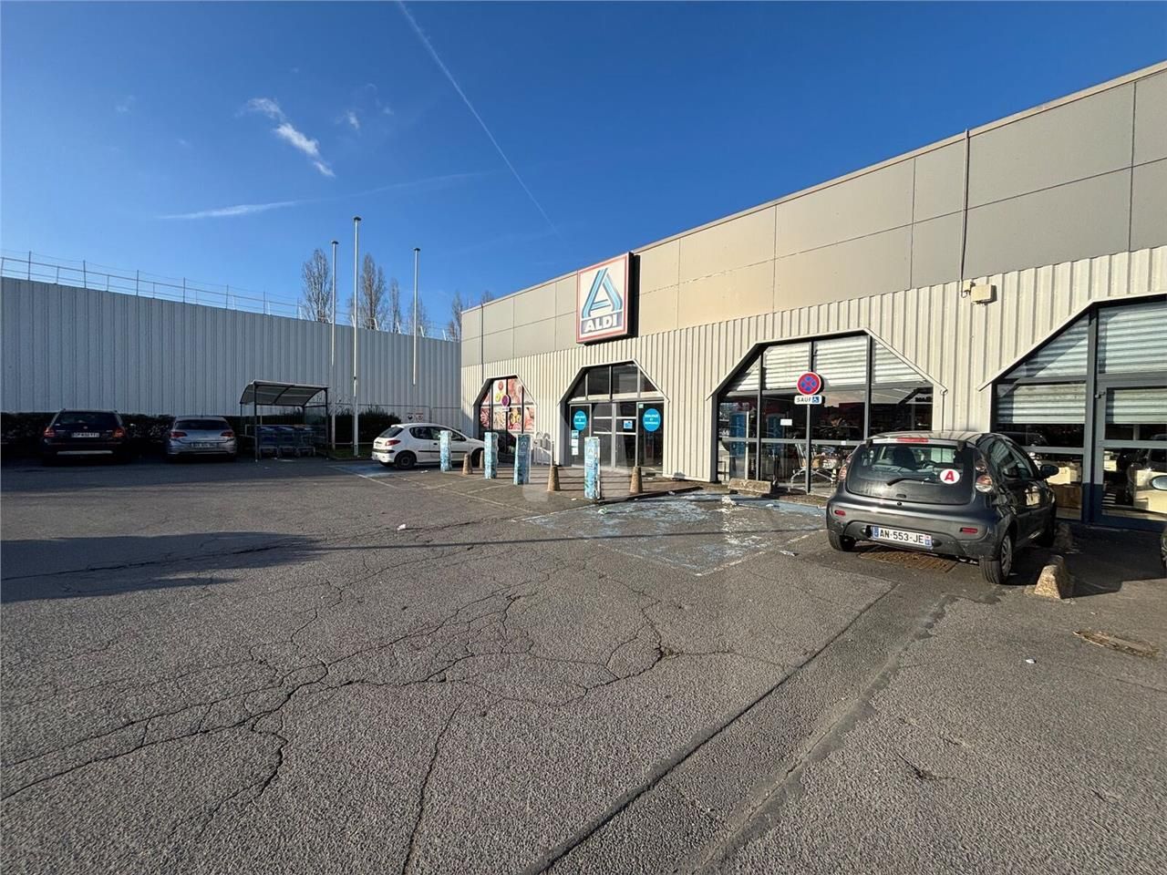 **Visibilité exceptionnelle en façade de la Franc