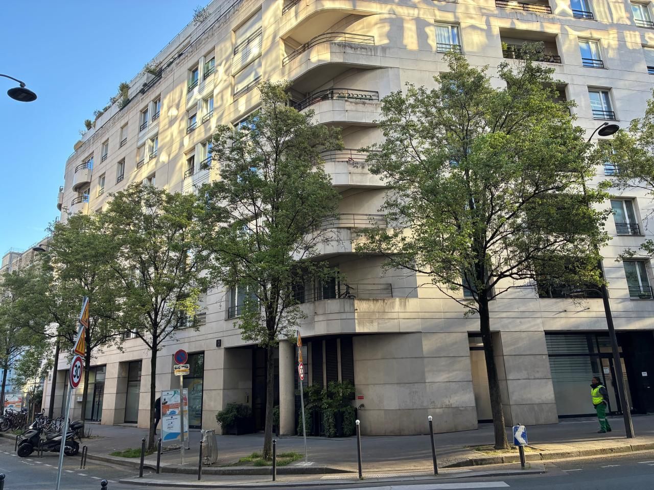 Location Bureaux 150 m² non divisibles 75012 Paris