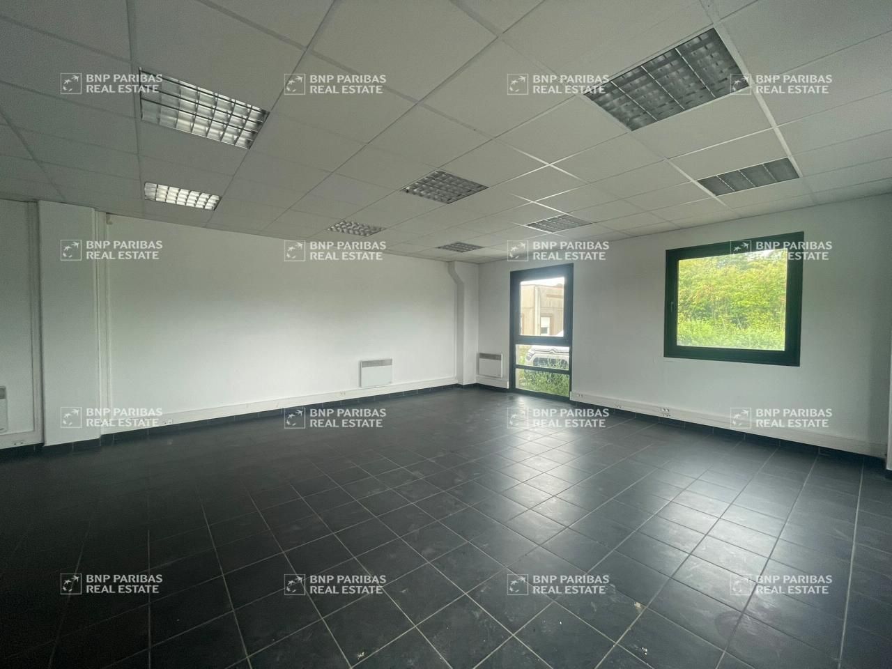 3609 m² pour ce activité en location à Fretin