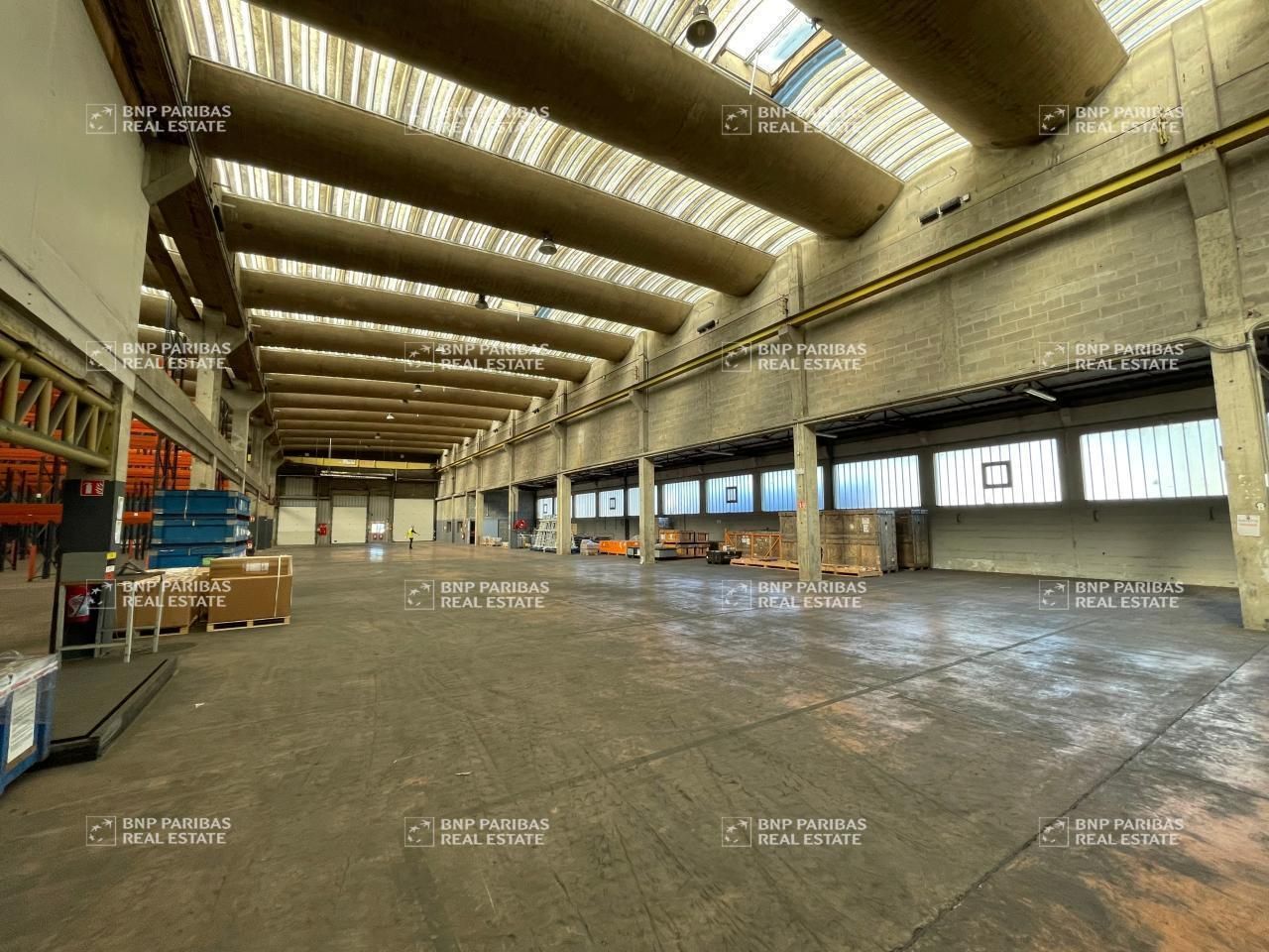 Location Activité 3082 m² non divisibles 37700 Saint-pierre-des-corps