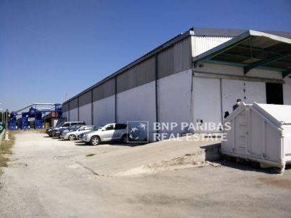 2350 m² pour ce activité en location à Vitrolles