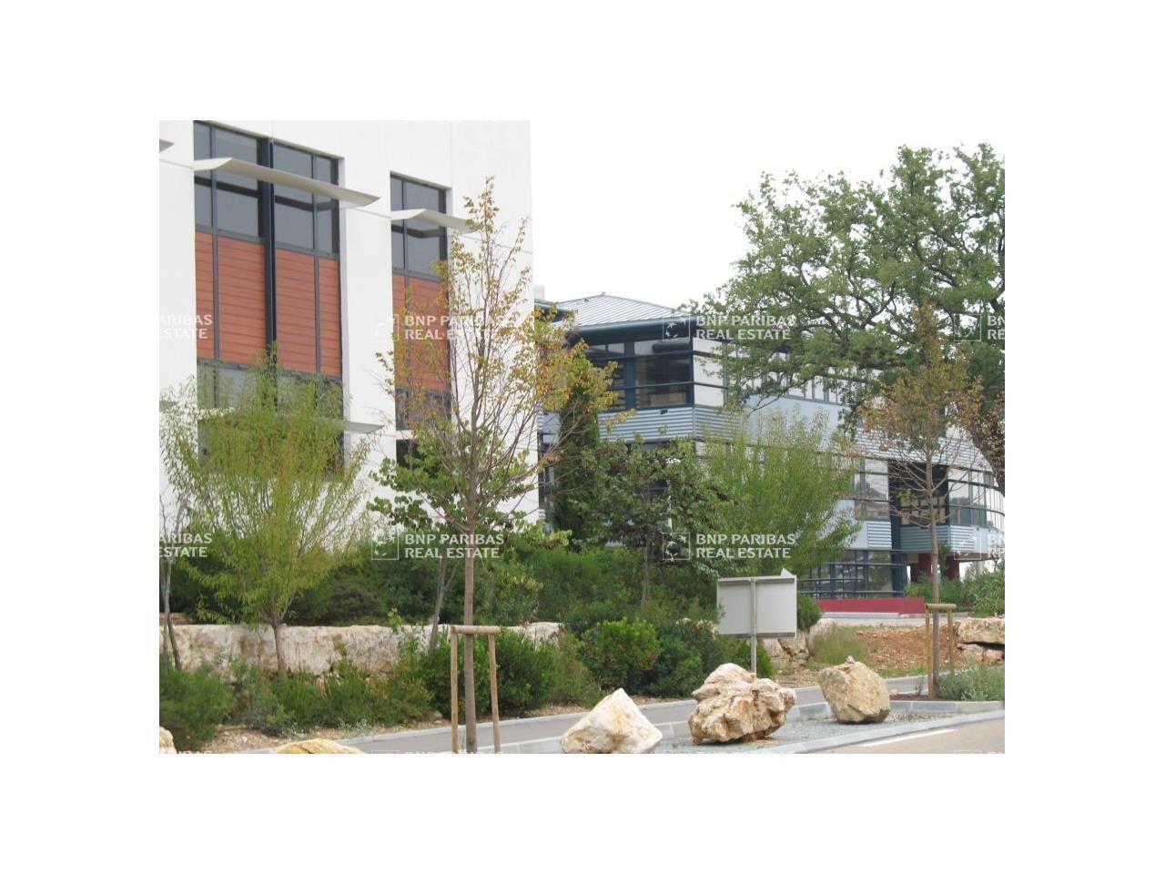 3200.8 m² pour ce bureaux en location à Sophia antipolis