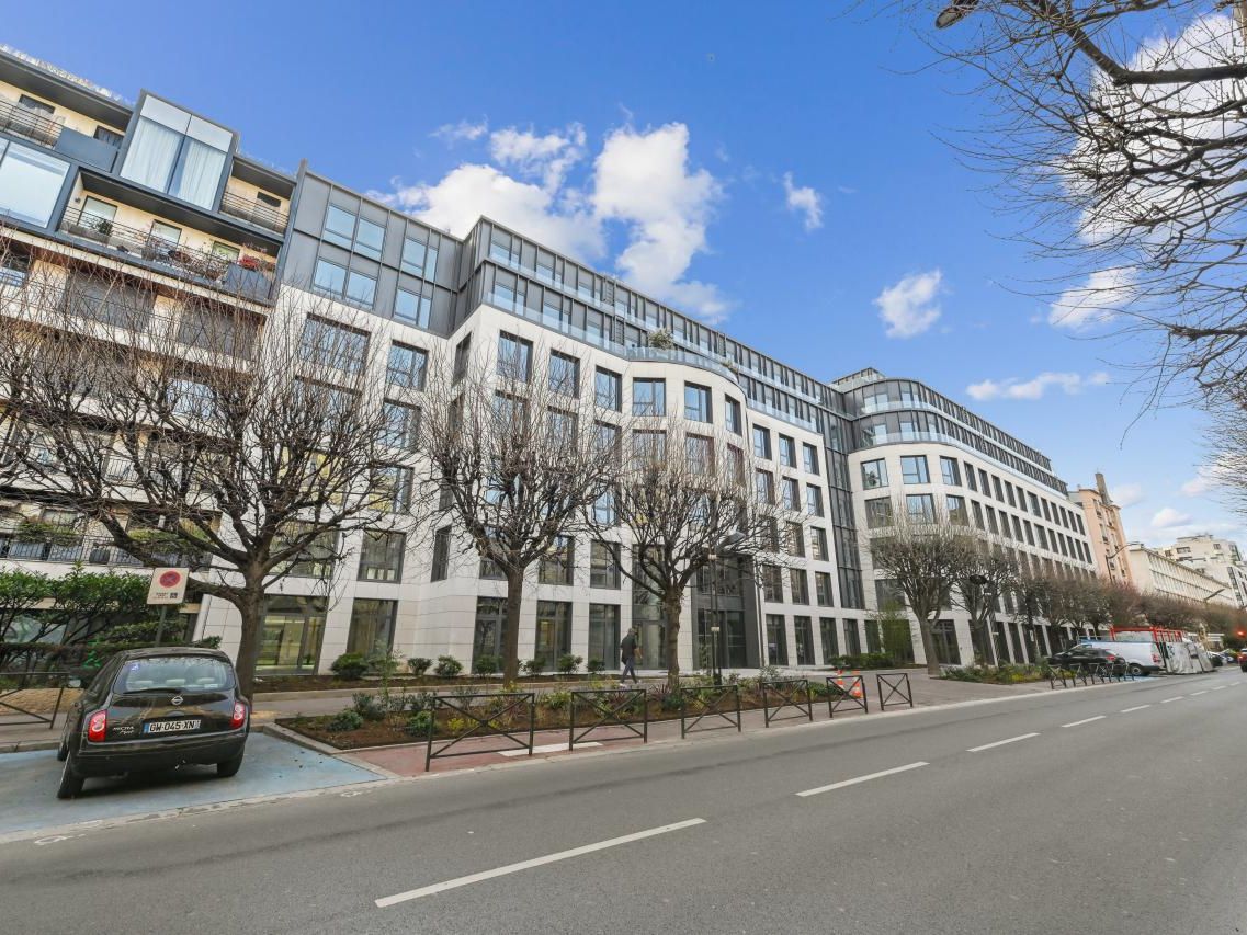 6077 m² pour ce bureaux en location à Levallois-perret