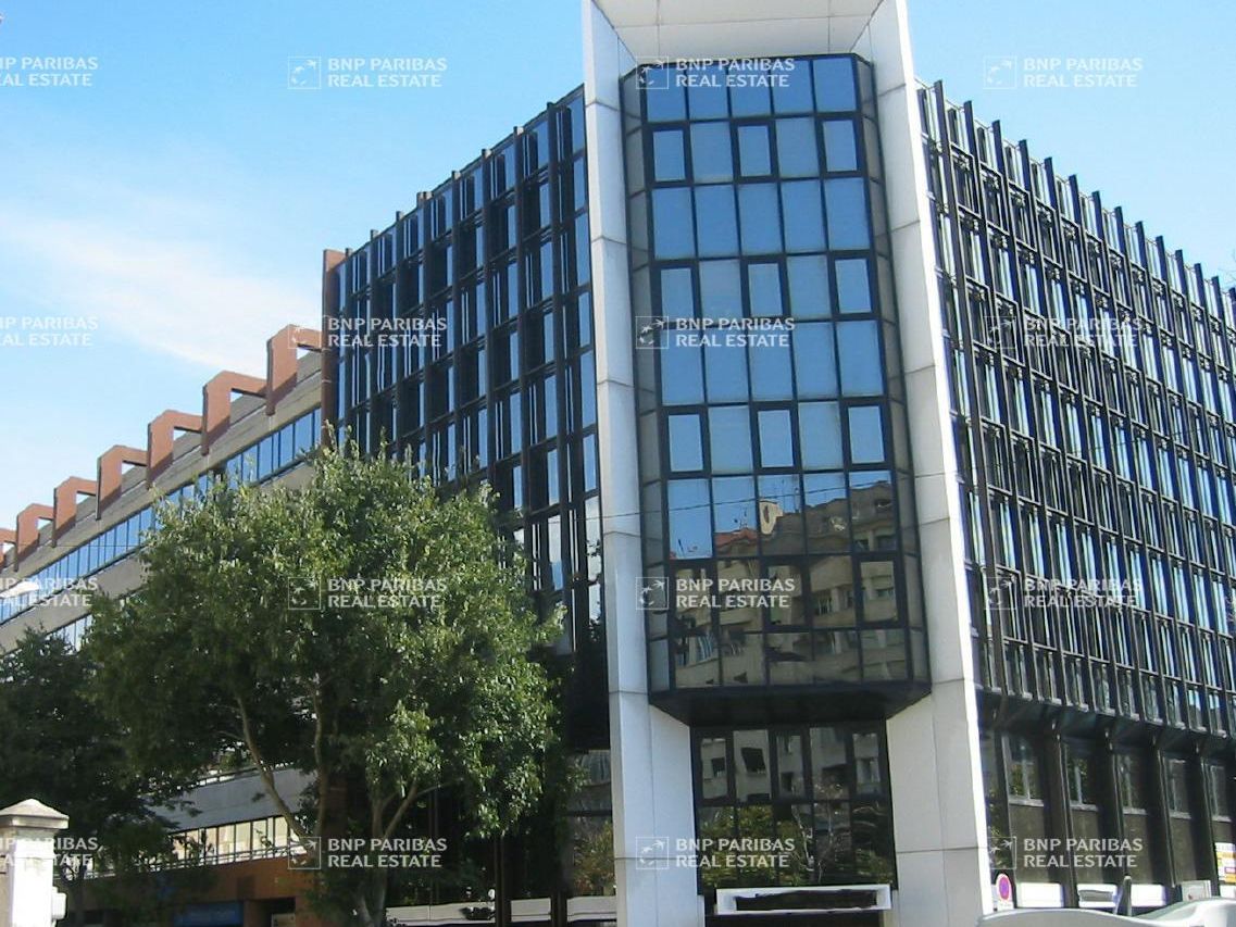 863 m² pour ce bureaux en location à Marseille