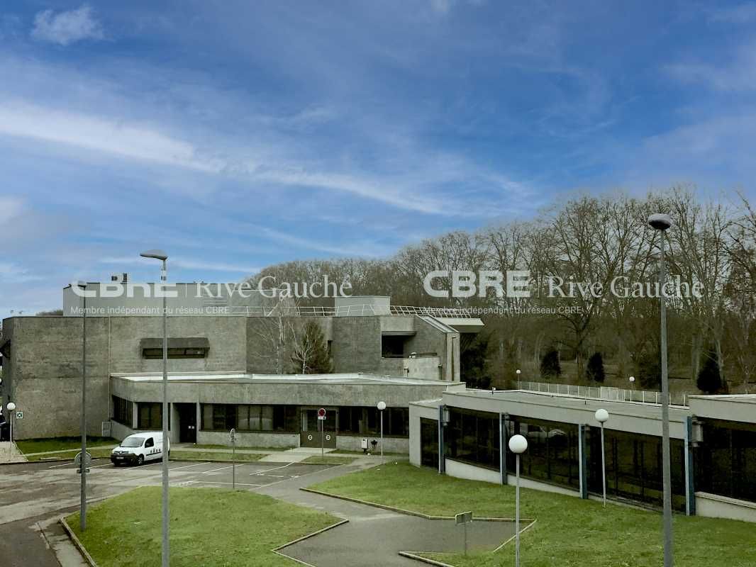 Rive Gauche CBRE vous propose des surfaces de bur
