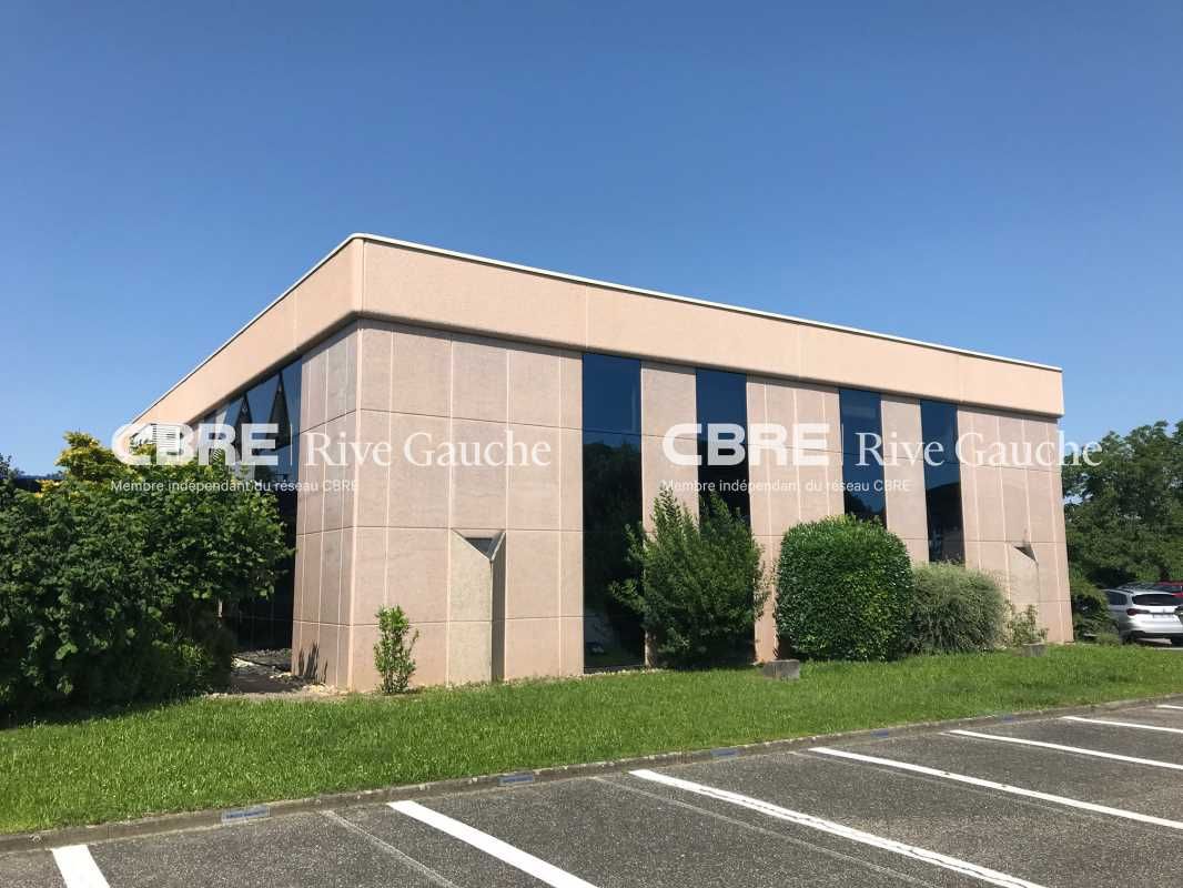 A l'Ouest de Strasbourg, Rive Gauche CBRE vous pr