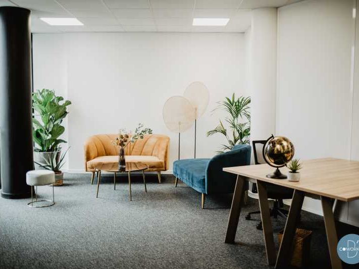 Au sein du parc tertiaire de Schiltigheim, Rive G