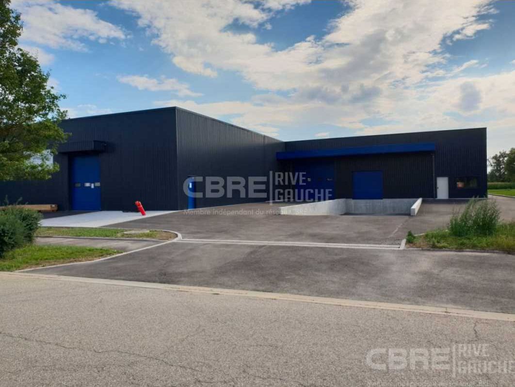 Ensemble immobilier récent, de qualité, composé d