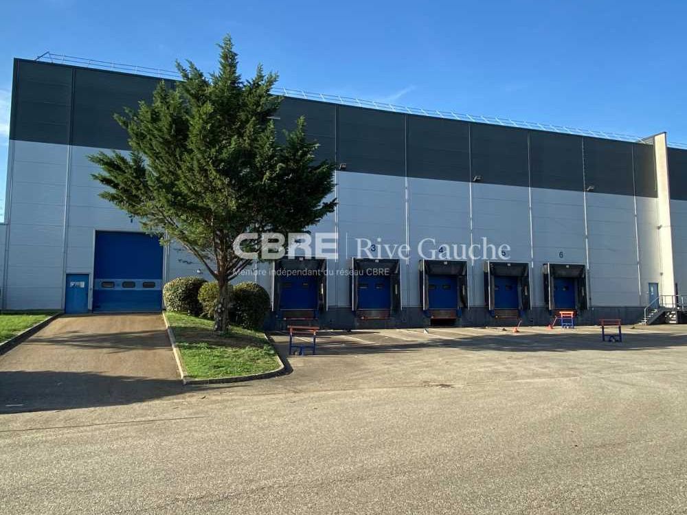 2 Entrepôts Classe A - Zone Eurofret. - PAS  BAT 