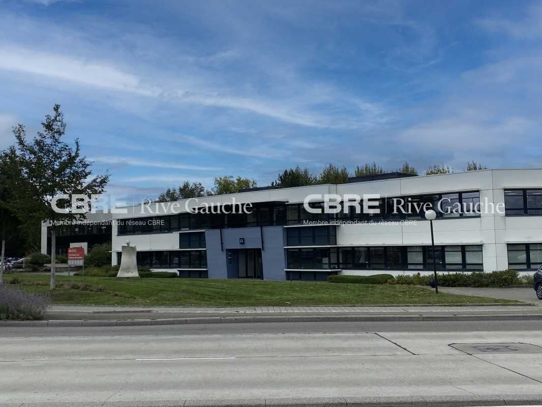 Rive Gauche CBRE vous propose dans un immeuble de