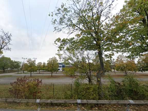 TERRAIN DISPONIBLE DANS LE CADRE D'UN CLÉ-EN-MAIN