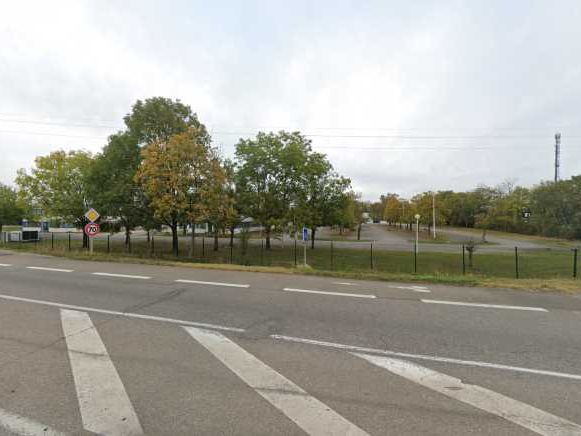 TERRAIN DISPONIBLE DANS LE CADRE D'UN CLÉ-EN-MAIN