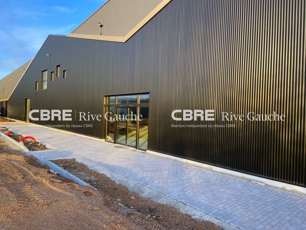 Ensemble immobilier neuf, composé de 4 cellules m