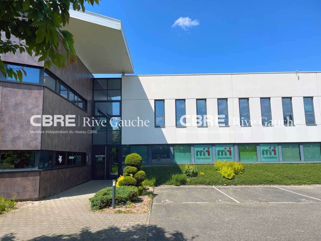 Rive Gauche CBRE vous propose une belle surface d