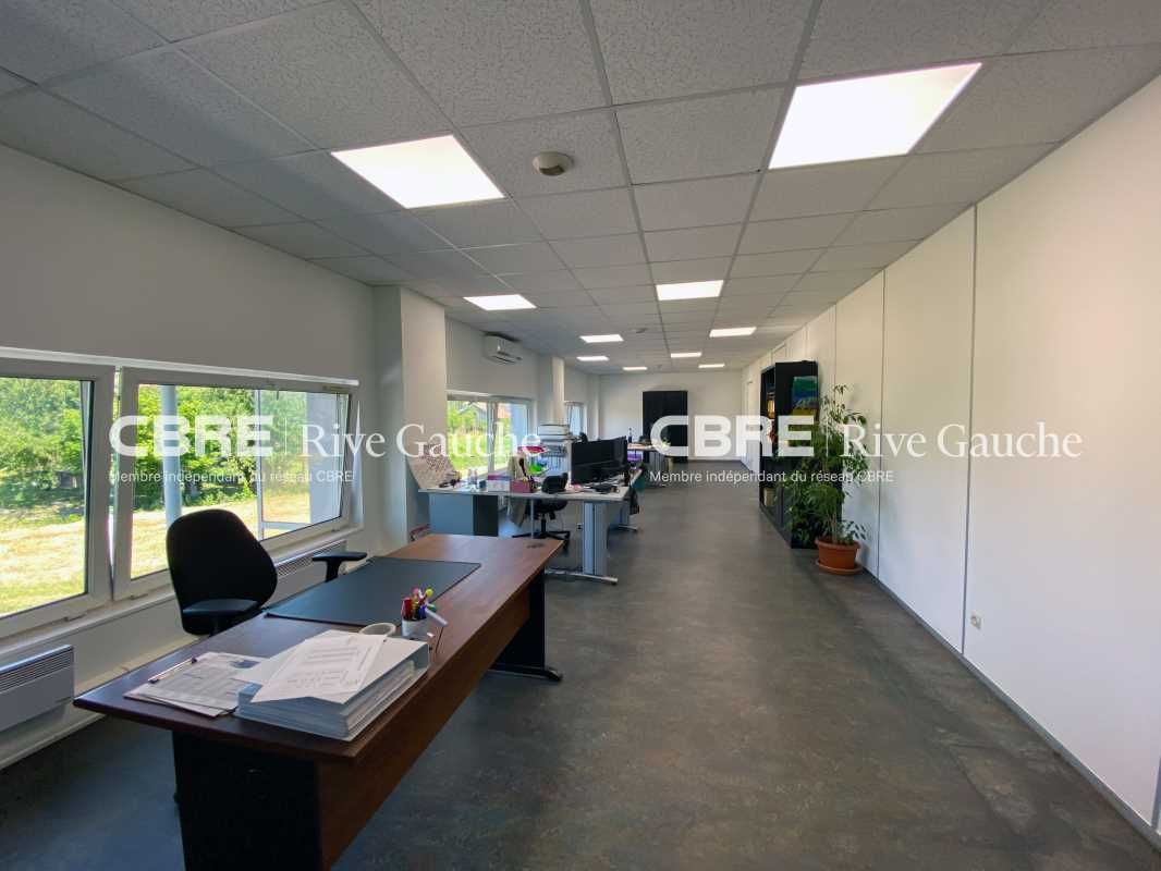 Ensemble immobilier ancien (1950) , bénéficiant d