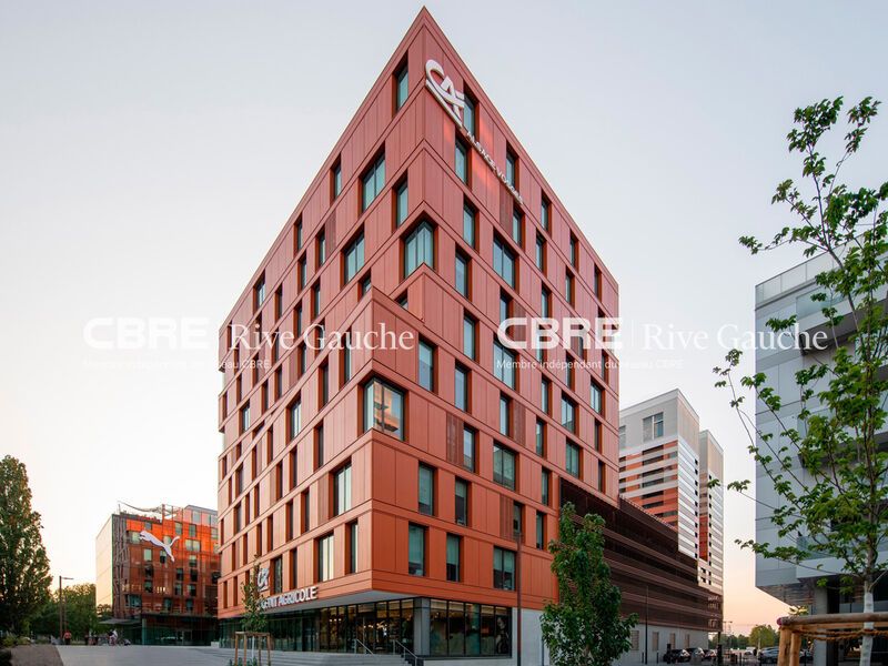 Au sein du dynamique Quartier d'Affaires Internat