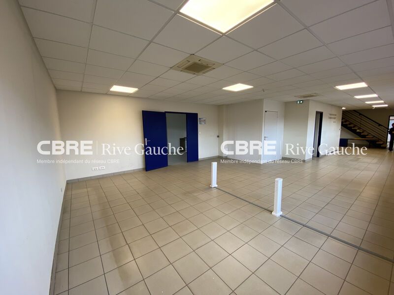 Bâtiment indépendant : bureau / dépot, en excelle