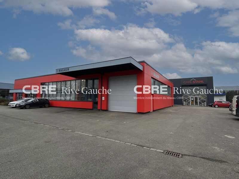 EXCLUSIVITÉ - A LOUER Très bel immeuble indépenda