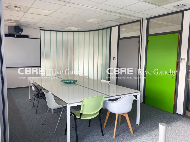 Opportunité à l'acquisition : Bureaux lumineux à
