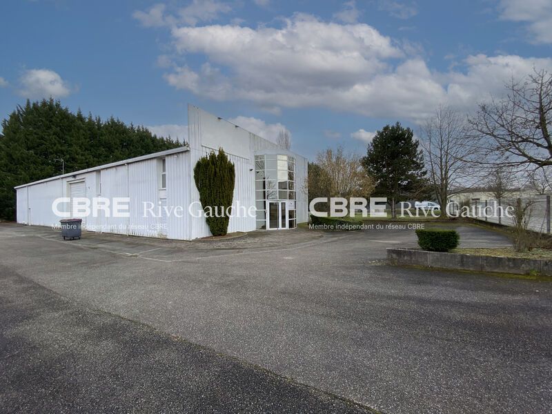 Bâtiment indépendant sur grand terrain, Mixte bur