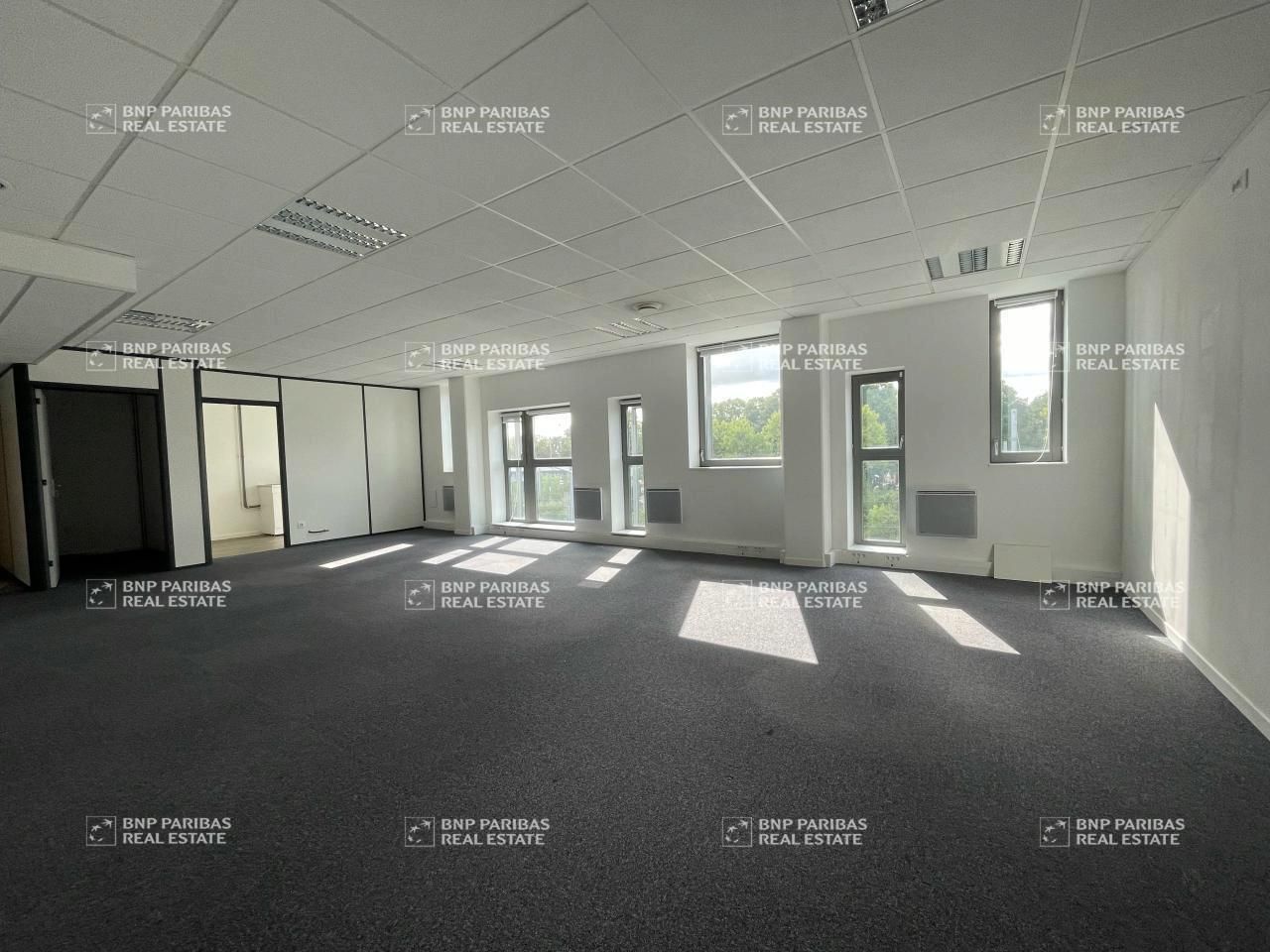 740 m² pour ce bureaux en location à Tourcoing