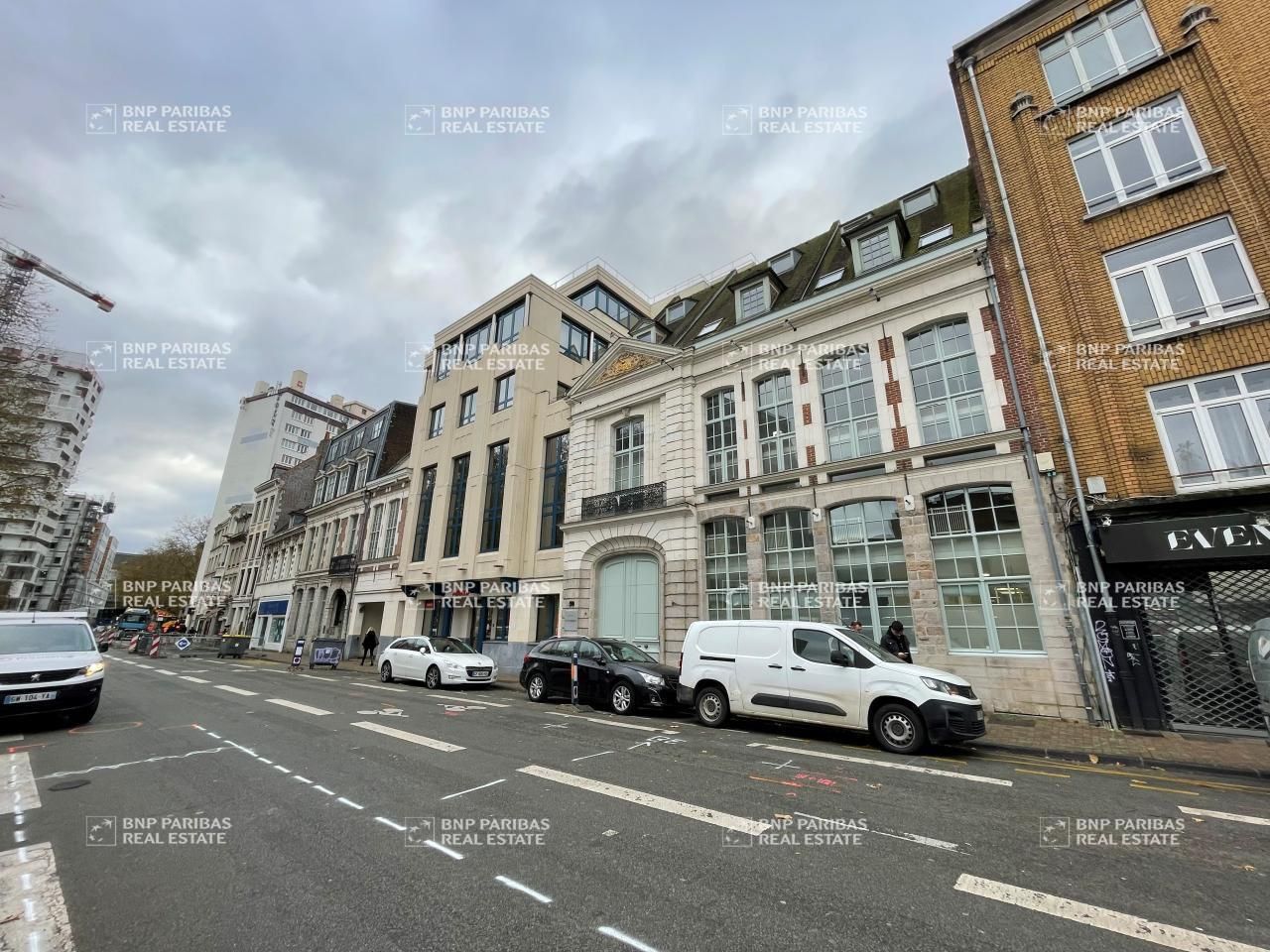 Location Bureaux 680 m² divisibles 59800 Lille