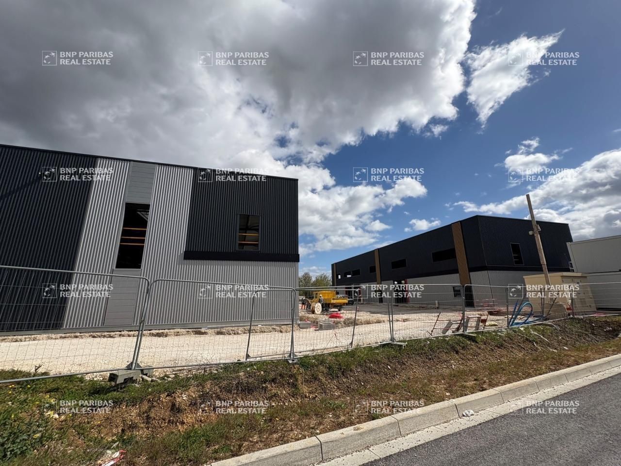 Location Activité 1823 m² non divisibles 21220 Gevrey-chambertin