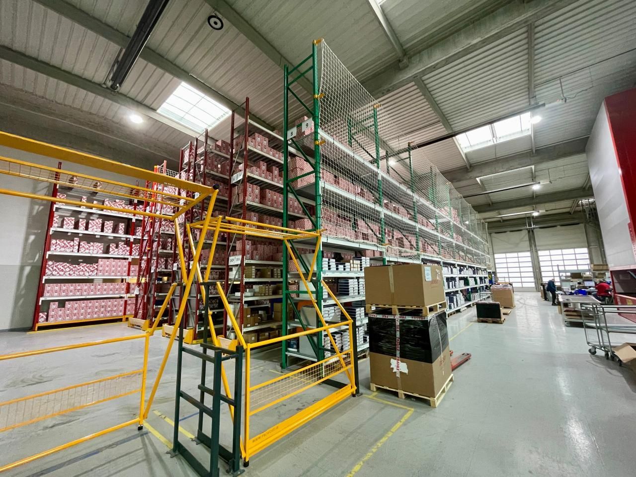 Location PME-PMI 1200 m² non divisibles 92230 Gennevilliers