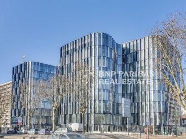 Location Bureaux 4300 m² divisibles 92220 Bagneux