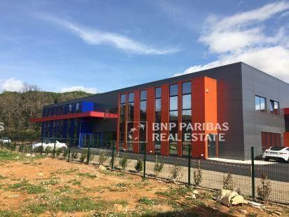 Location Mixtes 334.6 m² non divisibles 34130 Mudaison