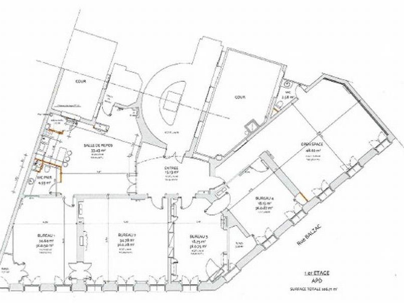 Location bureaux à Paris 75008