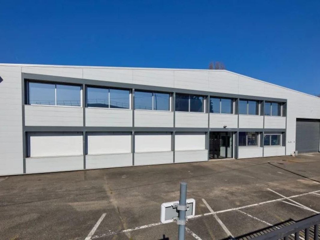 Vente Activité 2348 m² non divisibles 91420 Morangis