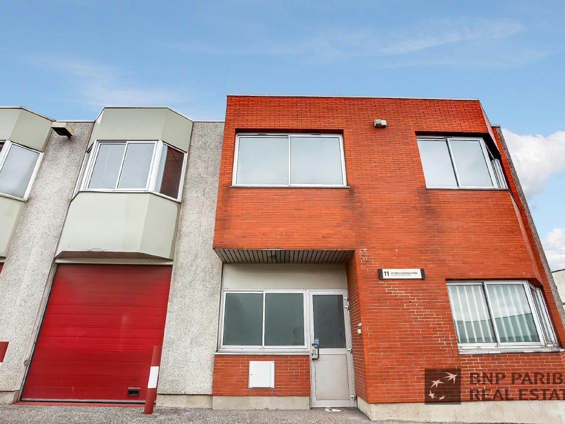 Location PME-PMI 369.94 m² non divisibles 94800 Villejuif