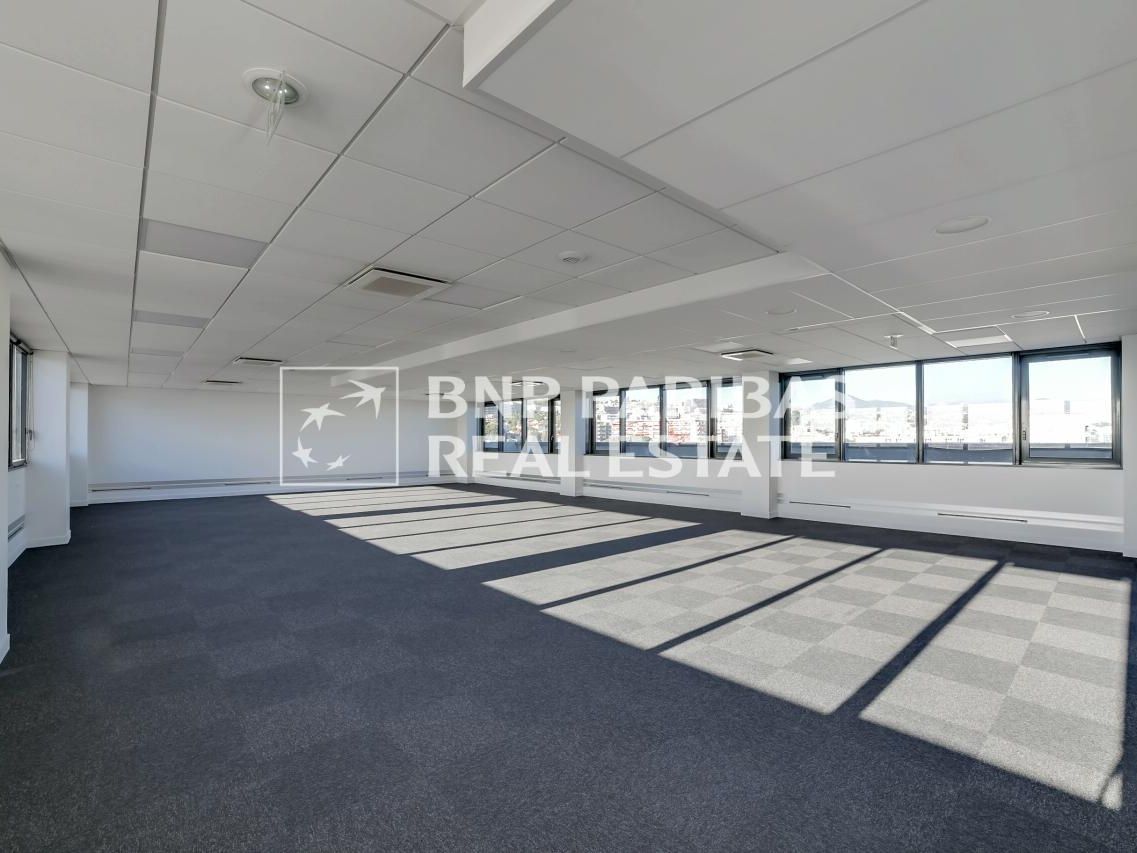 1711 m² pour ce bureaux en location à Nice