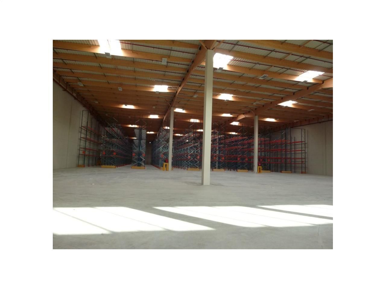 28000 m² pour cetentrepôts classe a en location à Plaisance-du-touch