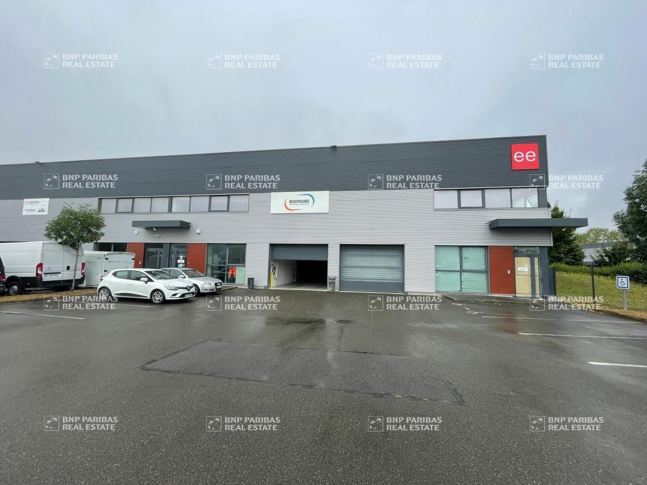 Location PME-PMI 756 m² non divisibles 78990 Élancourt