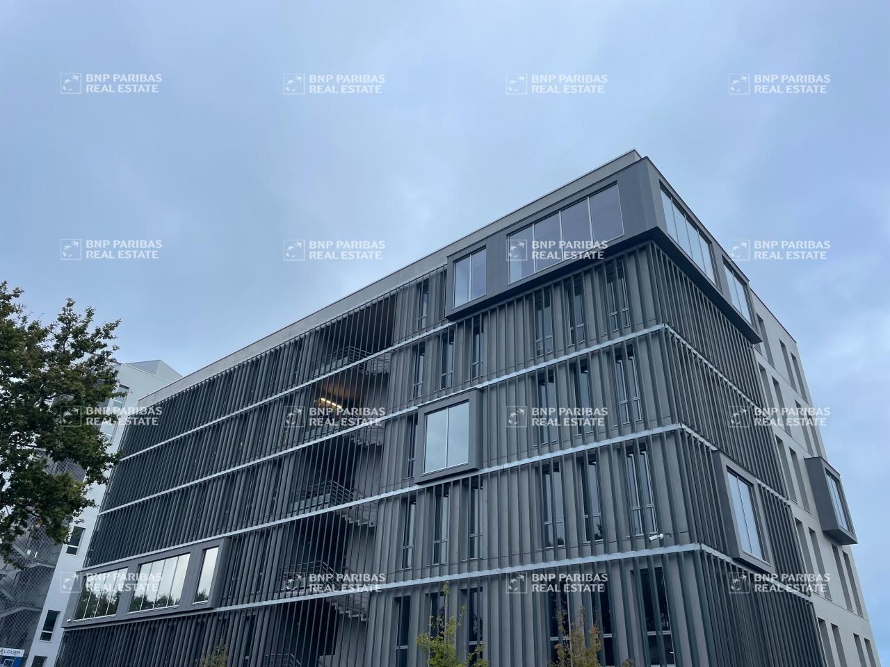 Location Bureaux 598.27 m² divisibles 44800 Saint-herblain