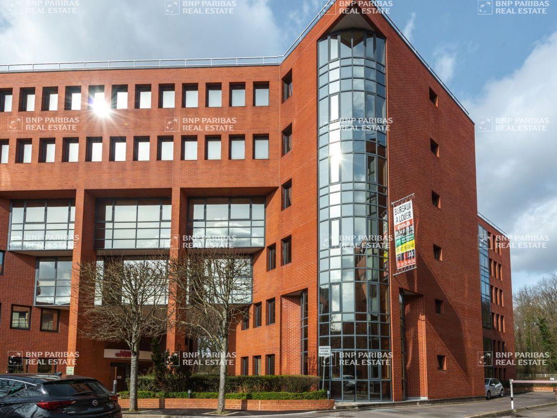 Location Bureaux 1685.18 m² divisibles 92360 Meudon la foret