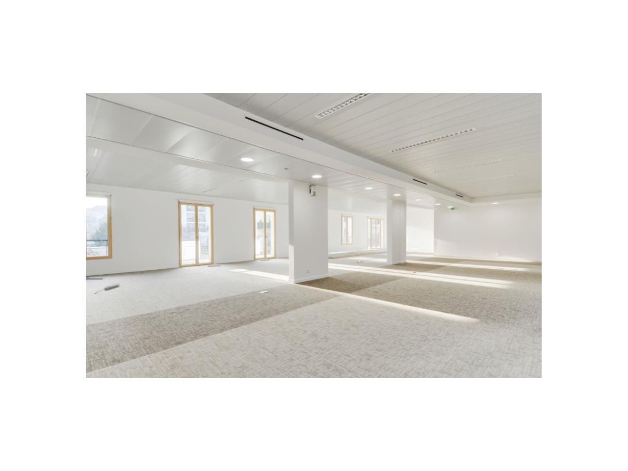1083 m² pour ce bureaux en location à La garenne colombes