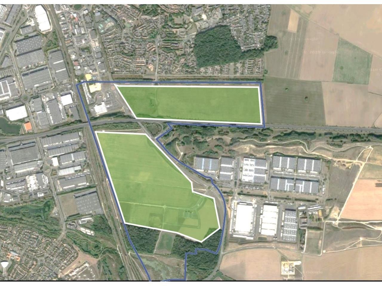 Vente Terrains 660000 m² divisibles 77380 Combs la ville