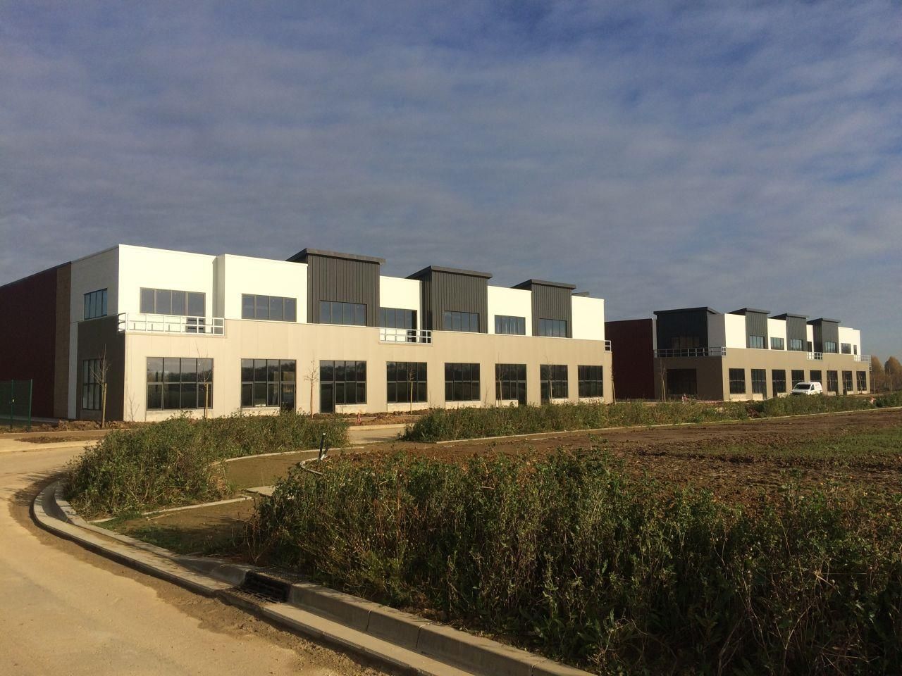 Vente PME-PMI 1356 m² divisibles 91280 Saint-pierre-du-perray