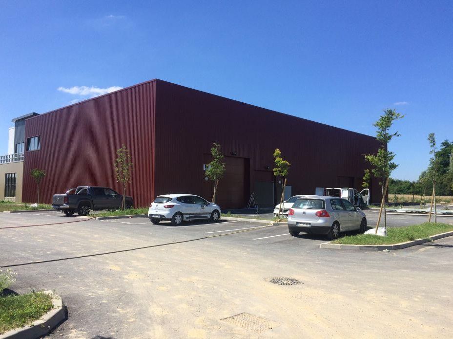 1828 m² pour ce pme-pmi en vente à Saint-pierre-du-perray