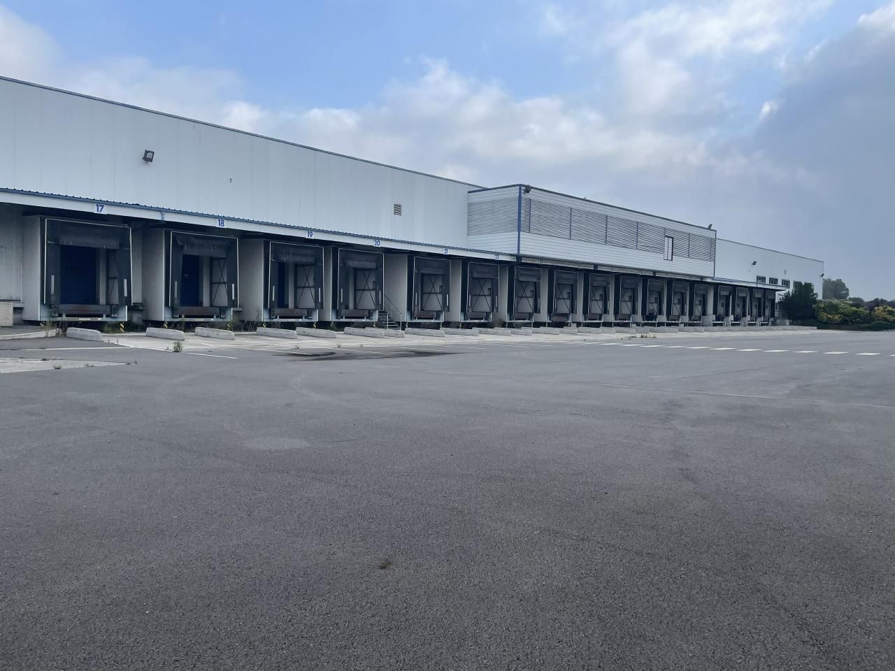 Location Entrepôts classe B 17642 m² divisibles 62820 Libercourt