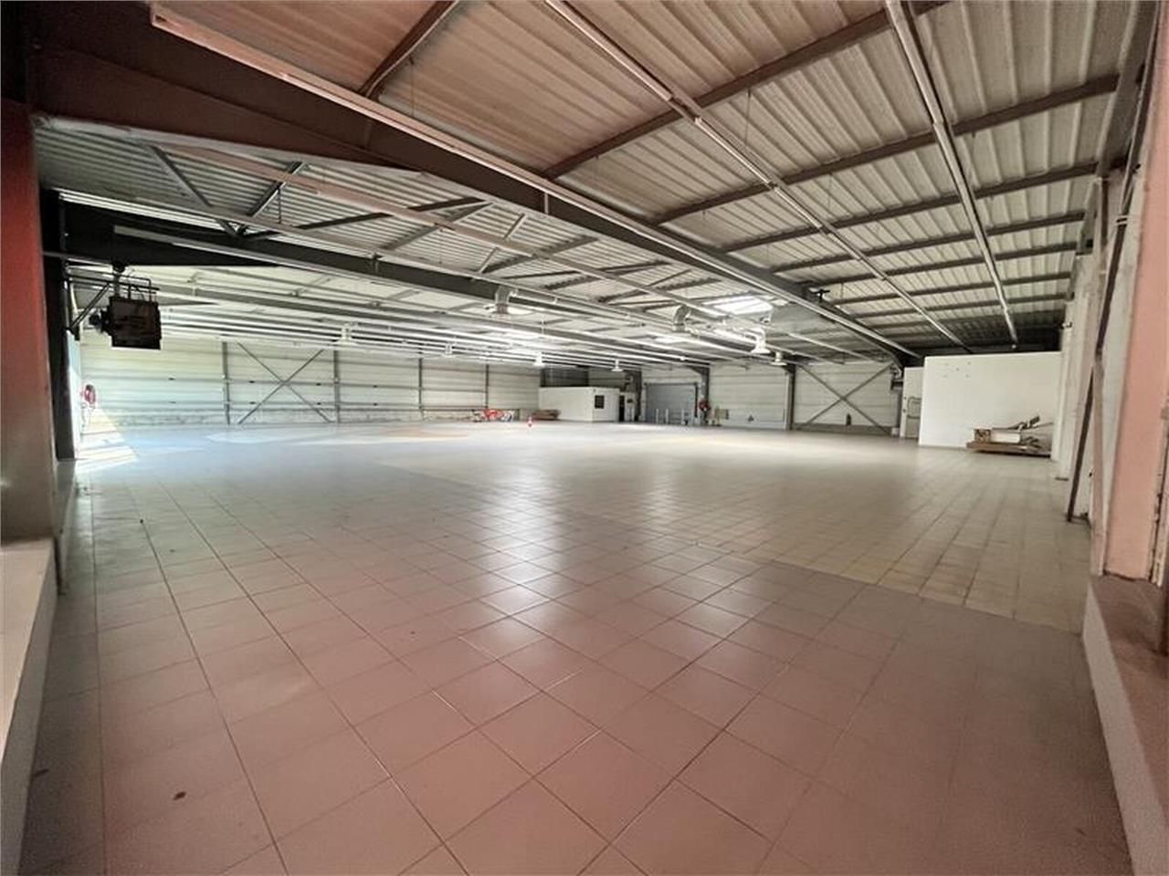 CUSHMAN & WAKEFIELD vous propose, au sud de la Mé