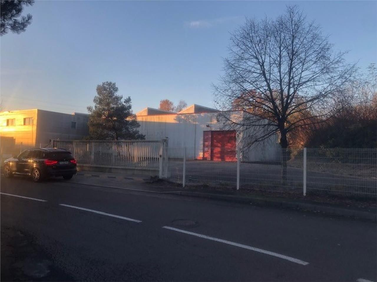 CUSHMAN & WAKEFIELD vous propose, à l'Ouest de Be