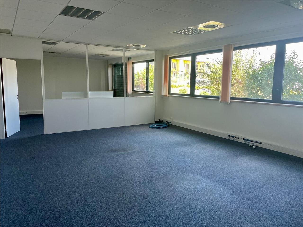 Bureaux à louer au sein du Parc Tertiaire Valmy. 