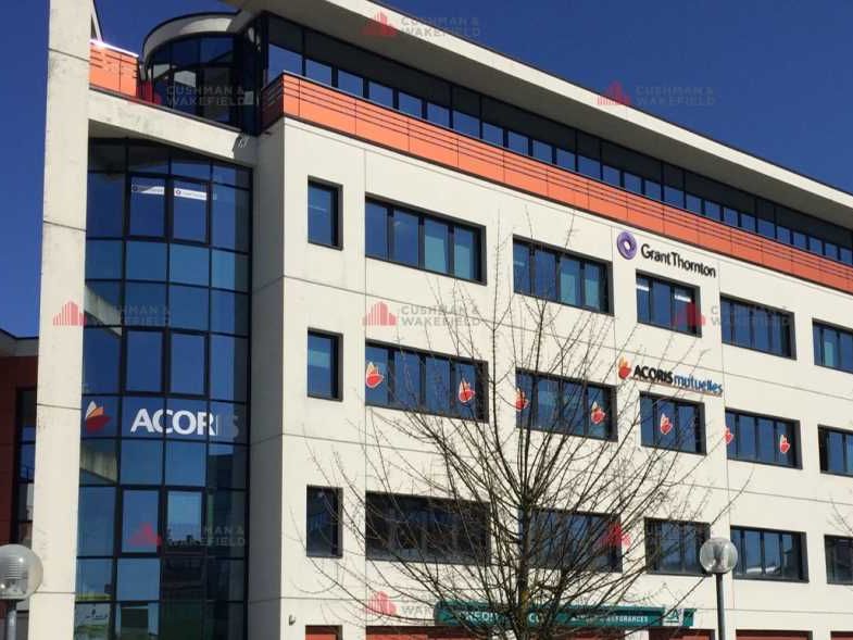 CUSHMAN & WAKEFIELD vous propose, au Nord-Ouest d