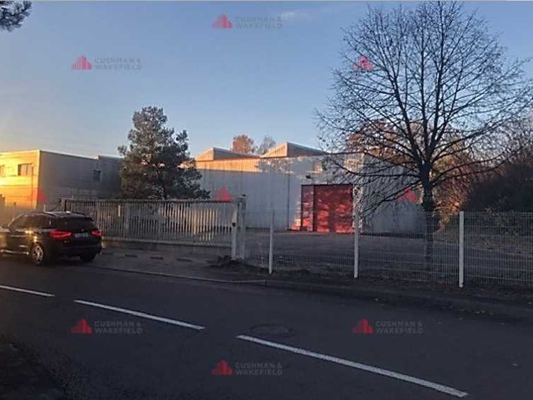 CUSHMAN & WAKEFIELD vous propose, à l'Ouest de Be